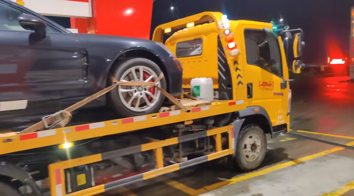 垫江行车途中遇到突发状况该如何呼叫道路救援？